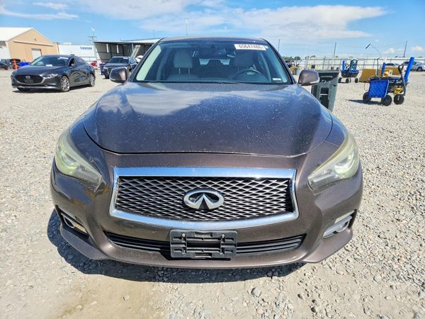 2016 INFINITI Q50