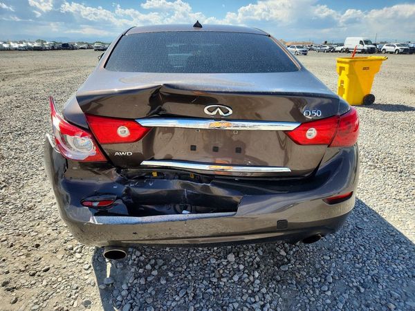 2016 INFINITI Q50