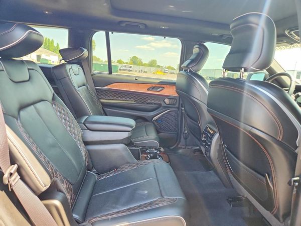 2023 JEEP GRAND CHEROKEE Summit, Summit Reserve