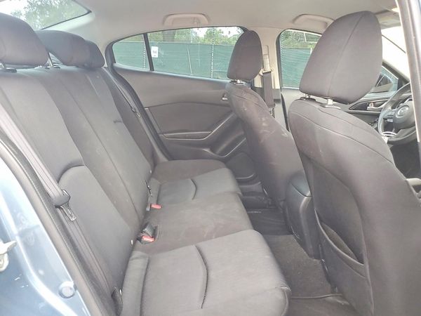 2015 MAZDA 3 Sport/GX