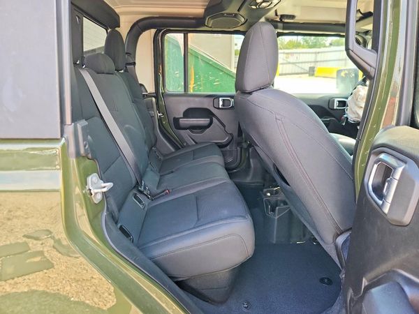 2022 JEEP GLADIATOR Sport