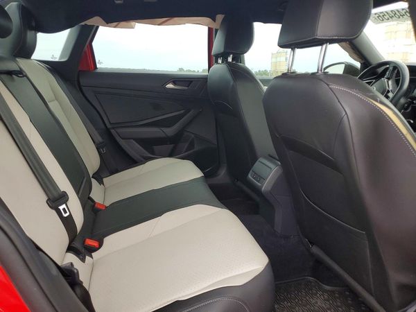 2019 VOLKSWAGEN JETTA S, SE, R-Line