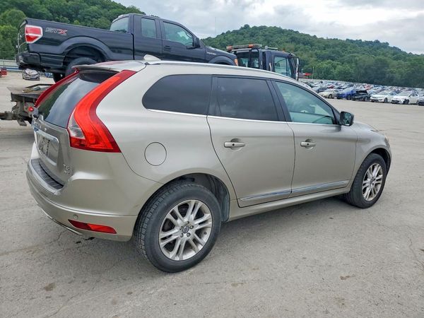 2015 VOLVO XC60