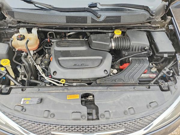 2020 CHRYSLER PACIFICA Touring L