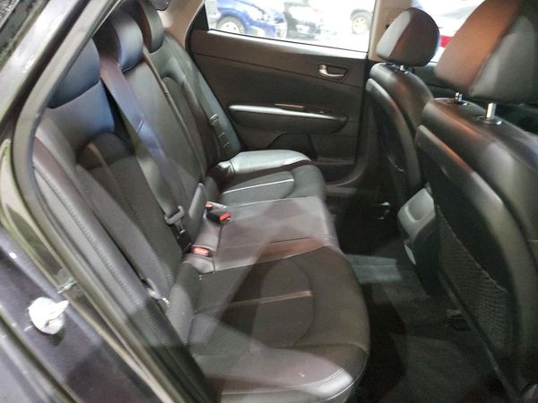 2019 KIA OPTIMA LX, S