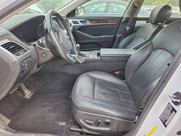 2018 GENESIS G80 — DENT