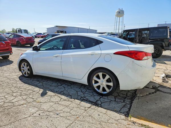 2013 HYUNDAI ELANTRA