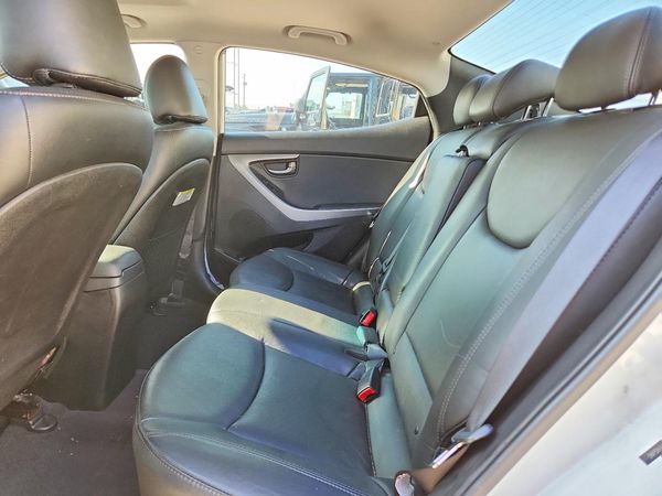 2013 HYUNDAI ELANTRA
