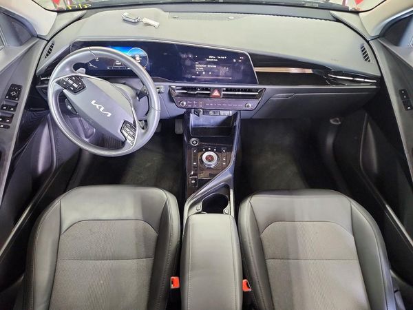 2023 KIA NIRO Wind