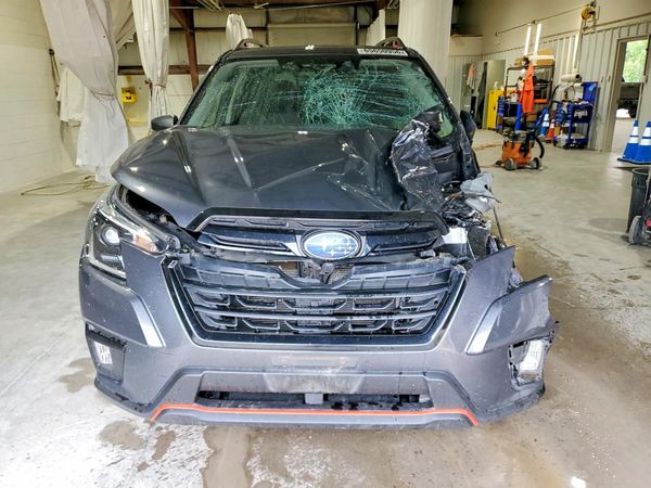 2023 SUBARU FORESTER