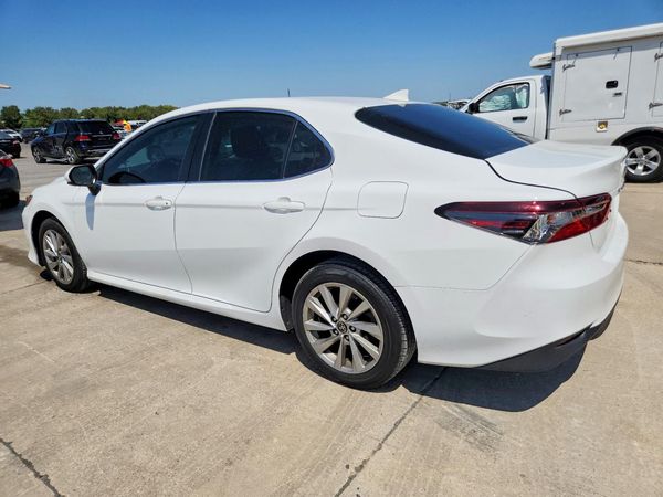 2024 TOYOTA CAMRY