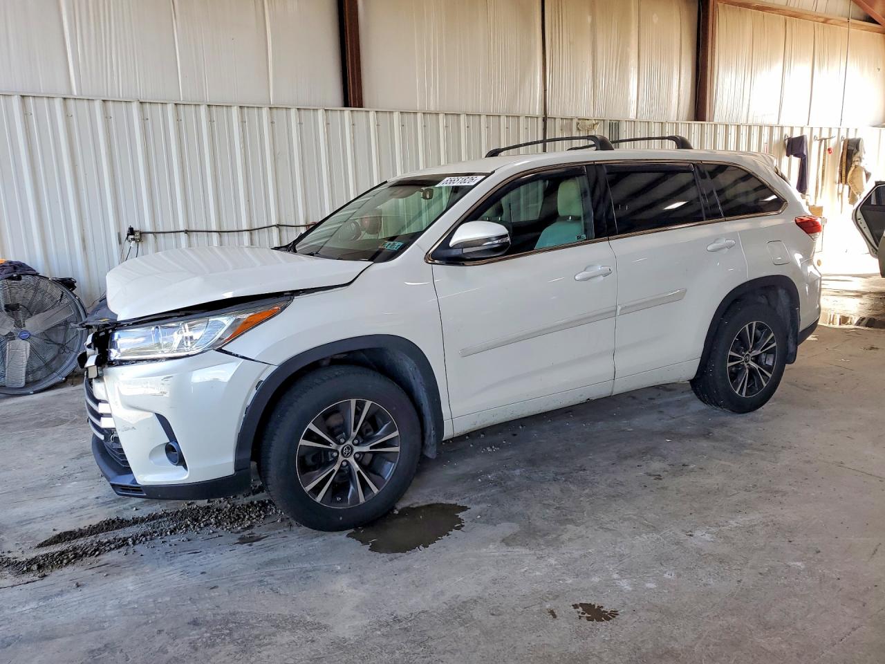 2018 TOYOTA HIGHLANDER LE/LE Plus