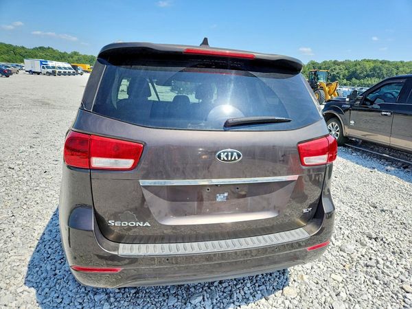 2016 KIA SEDONA EX - Middle level — DIRR