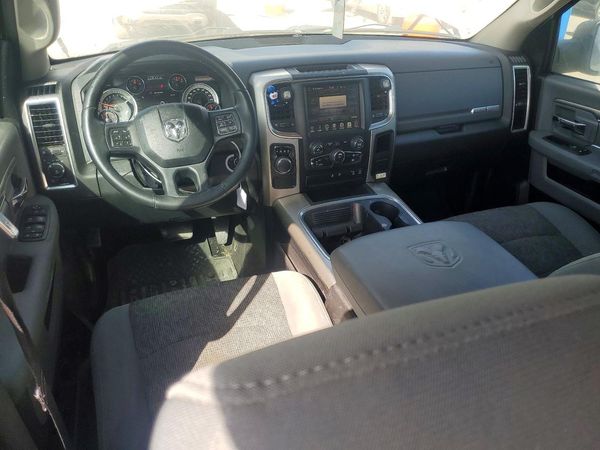 2016 RAM 1500 SLT