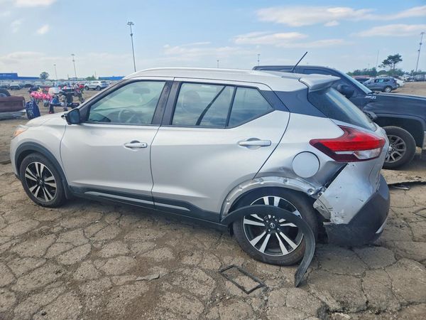 2019 NISSAN KICKS