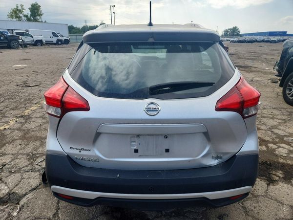 2019 NISSAN KICKS