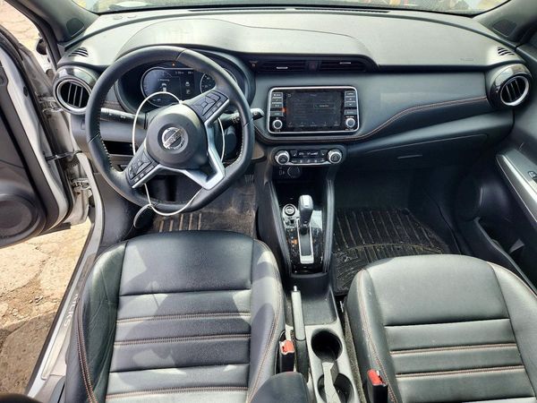 2019 NISSAN KICKS