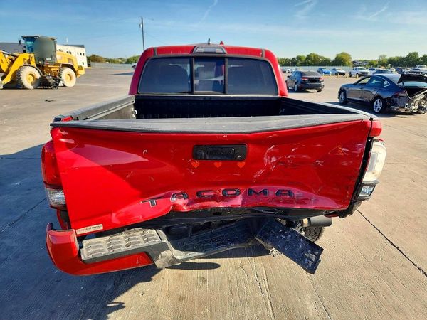 2019 TOYOTA TACOMA SR5