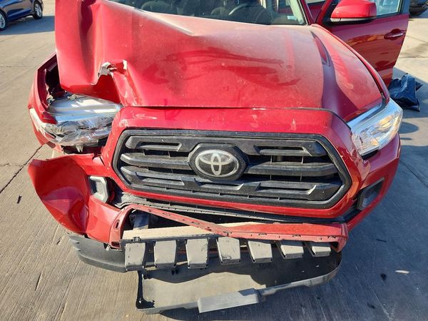 2019 TOYOTA TACOMA SR5