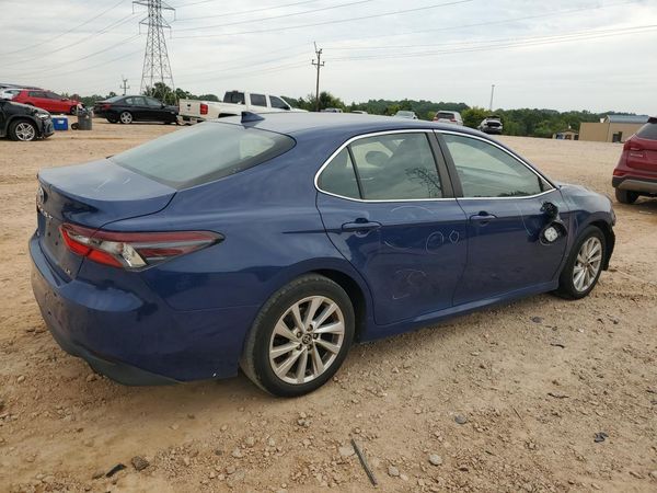 2023 TOYOTA CAMRY