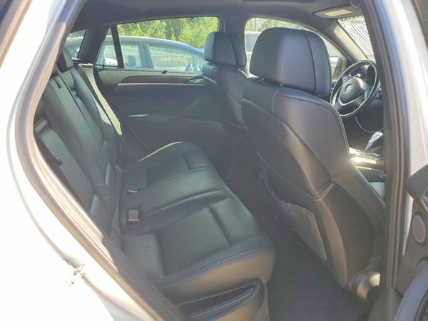 2012 BMW X6 xDrive50i