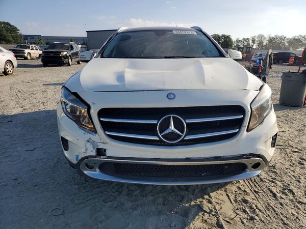 2015 MERCEDES-BENZ GLA GLA250