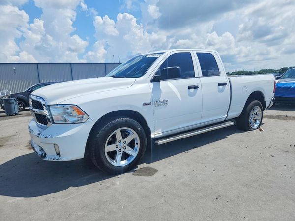 2017 RAM 1500 ST QUAD CAB 4X4