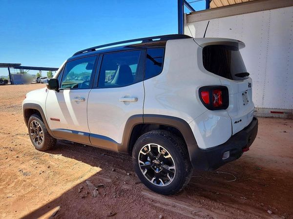 2023 JEEP RENEGADE TRAILHAWK 4X4