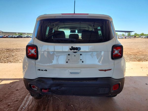 2023 JEEP RENEGADE TRAILHAWK 4X4