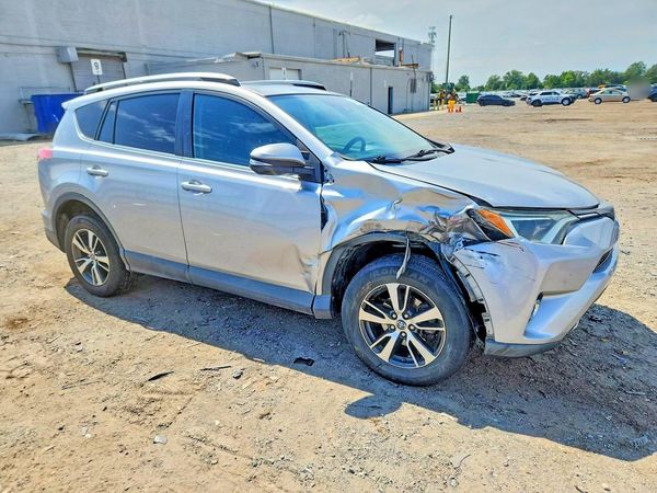 2018 TOYOTA RAV4 Adventure/XLE