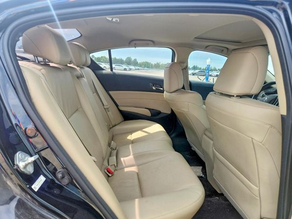 2013 ACURA ILX 20 TECH