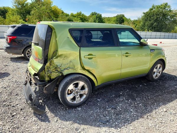 2018 KIA SOUL Base