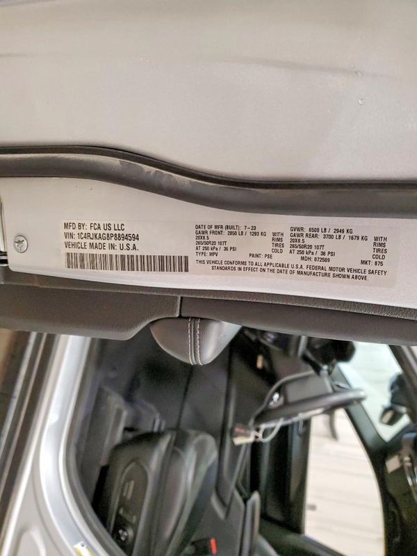 2023 JEEP GRAND CHEROKEE