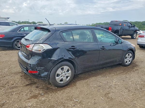 2017 KIA FORTE5
