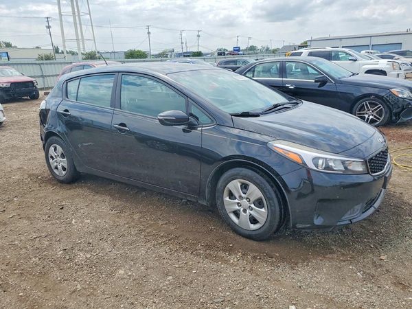 2017 KIA FORTE5