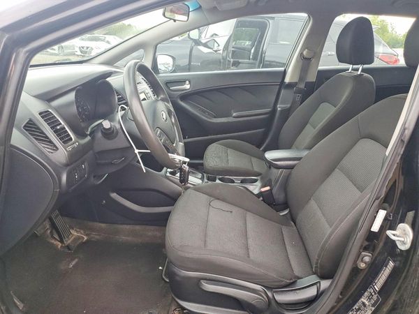 2017 KIA FORTE5