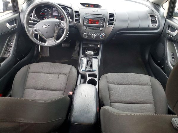 2017 KIA FORTE5