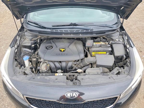 2017 KIA FORTE5