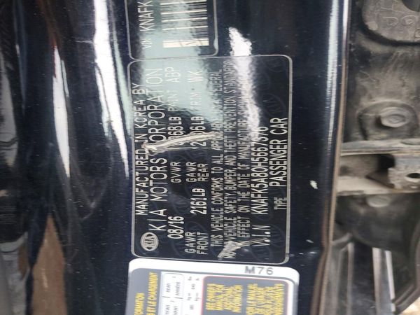2017 KIA FORTE5