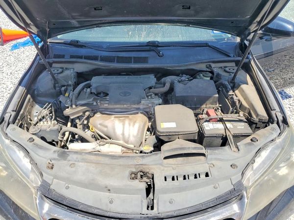 2015 TOYOTA CAMRY