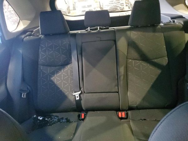 2021 TOYOTA RAV4 XLE HV