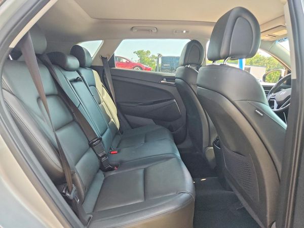 2016 HYUNDAI TUCSON