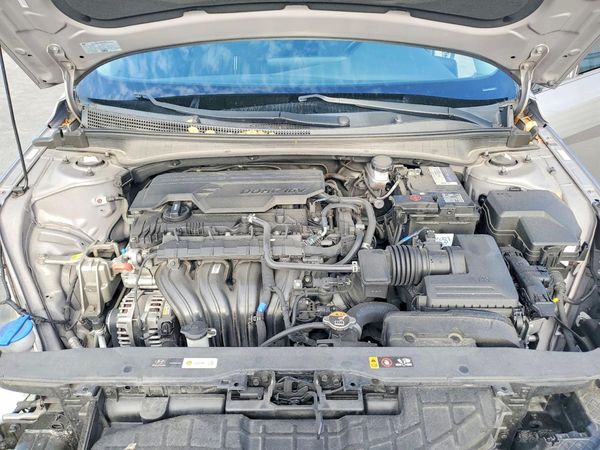 2022 HYUNDAI ELANTRA