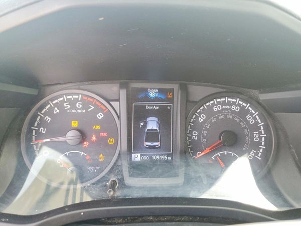 2021 TOYOTA TACOMA SR5