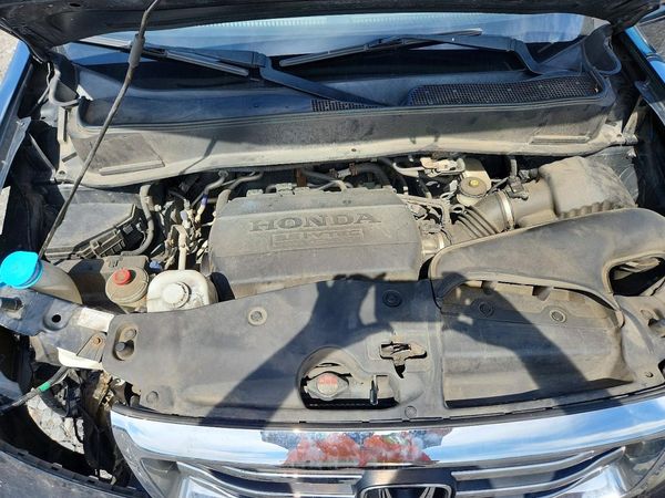 2015 HONDA PILOT SE — Engine bay