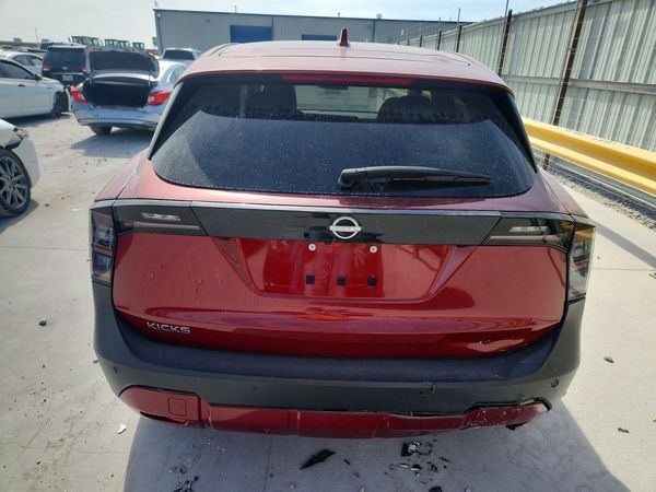 2025 NISSAN KICKS SV