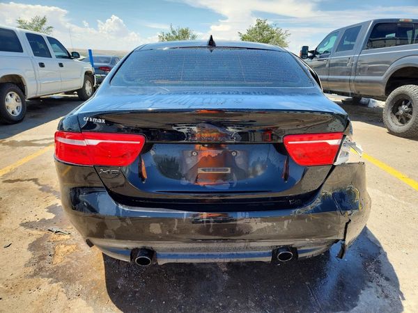 2017 JAGUAR XE