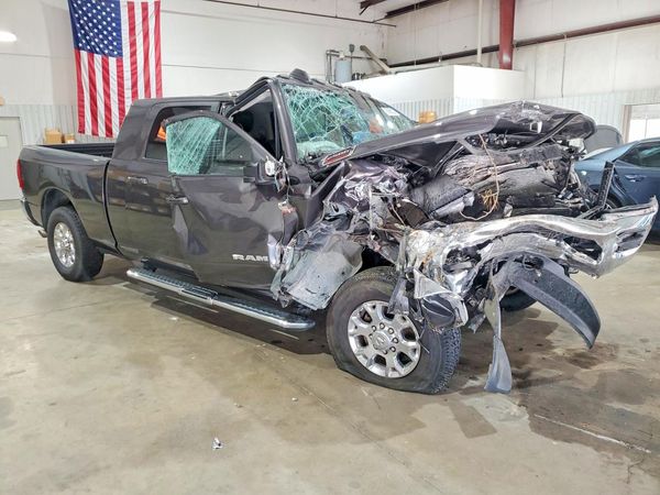 2024 RAM 2500 Laramie — Passenger 3/4
