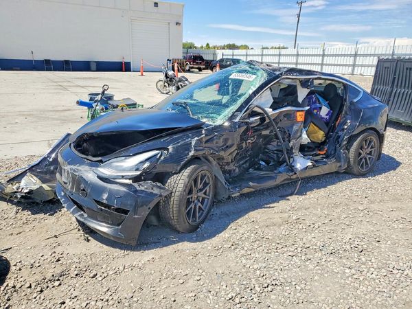 2018 TESLA MODEL 3 — Front 3/4