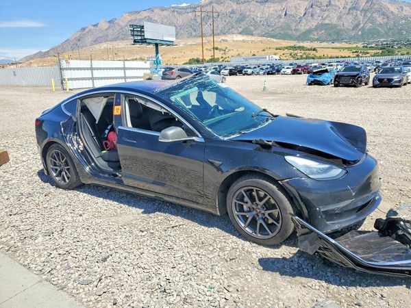 2018 TESLA MODEL 3 — Passenger 3/4